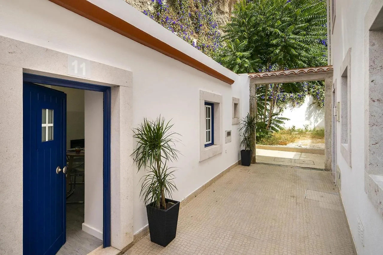 Whome Urban Escape: 1-Br W/Mezzanine Near Campo Ourique Lisboa Apartman