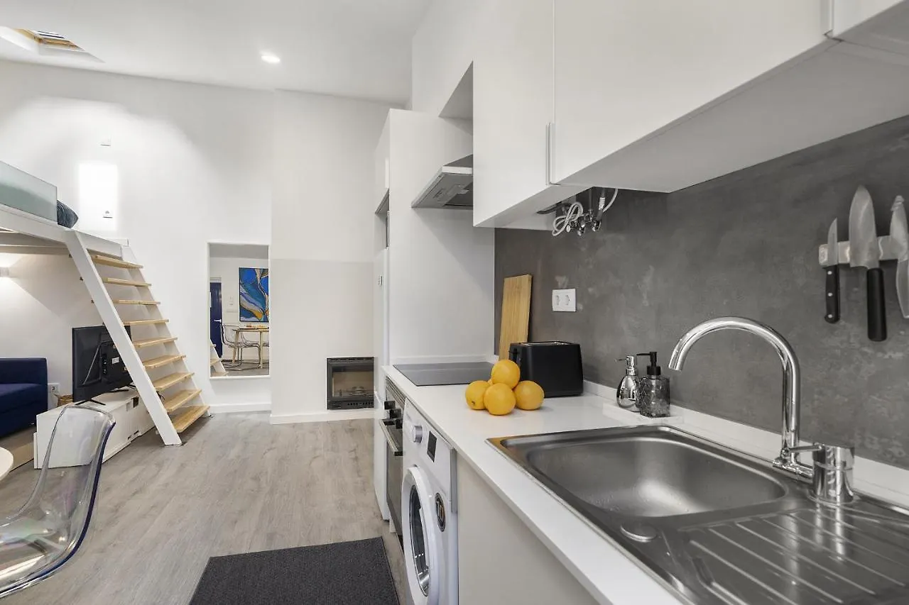 Whome Urban Escape: 1-Br W/Mezzanine Near Campo Ourique Lisboa Daire